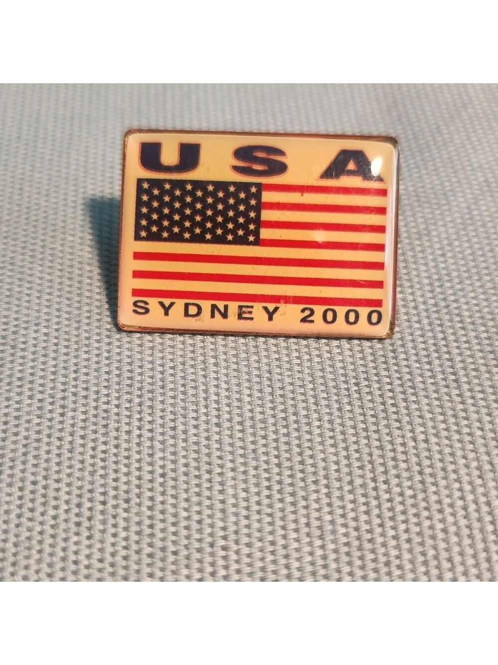 2000 VTG Summer Olympic Games Mini Enamel Pin 1 1/8" Sydney AUS Team USA Flag!
